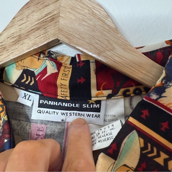 Vintage Made in USA 100% Cotton Cowboy Western Button Down post card print XL - Picture 7 of 7